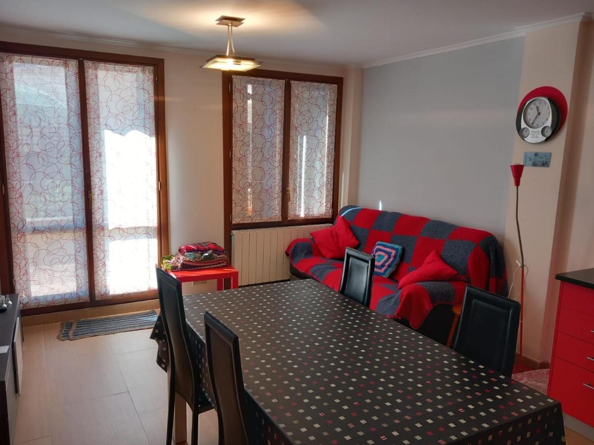 אסקראי Apartamento Villa Maritxu מראה חיצוני תמונה